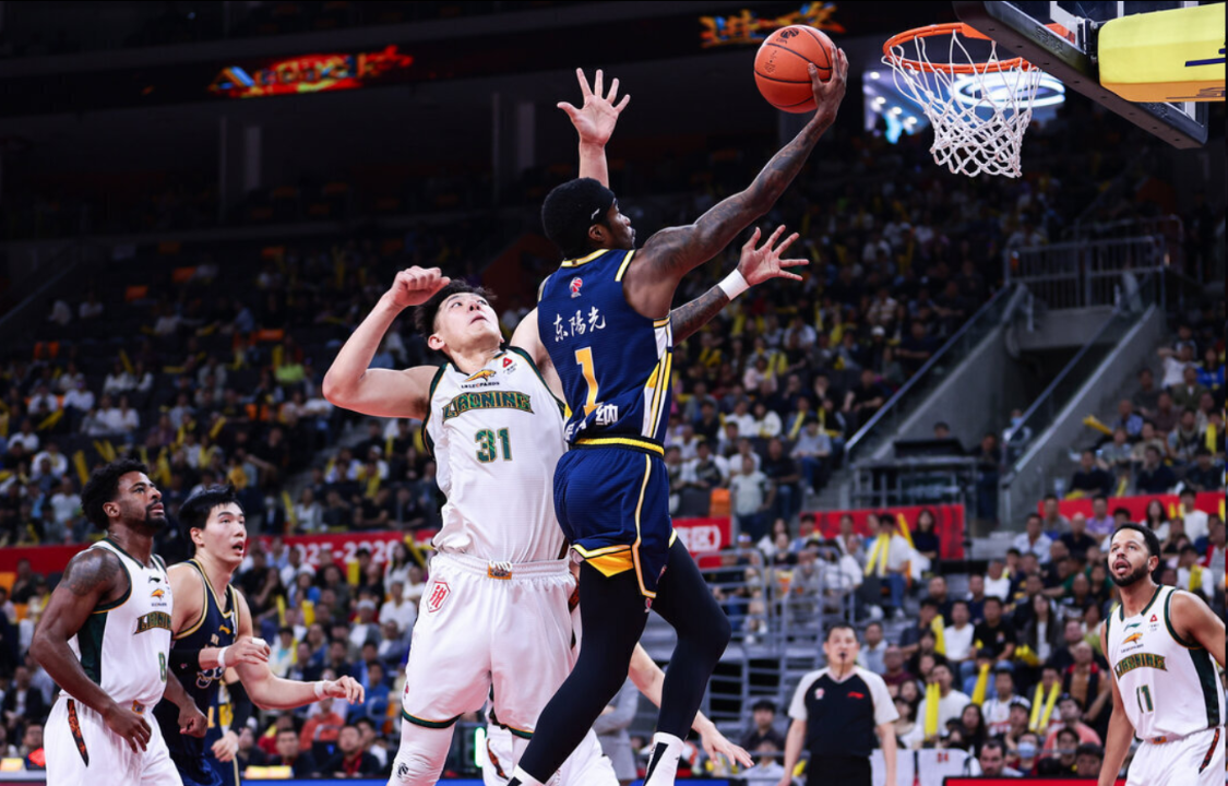 乐鱼体育app官方登录入口-广东所有本土球员得分总和不到萨姆纳一半，球迷：都被杜锋骂傻了